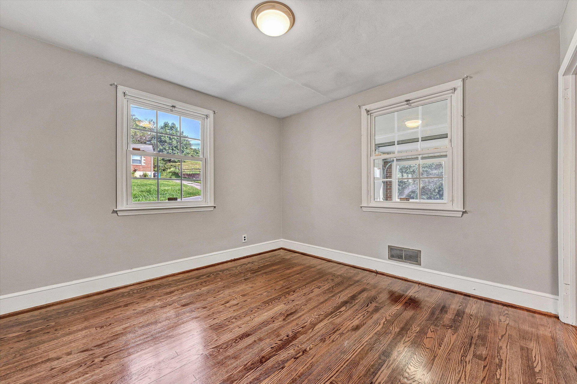 2603 Dell AVE NE - Photo 20
