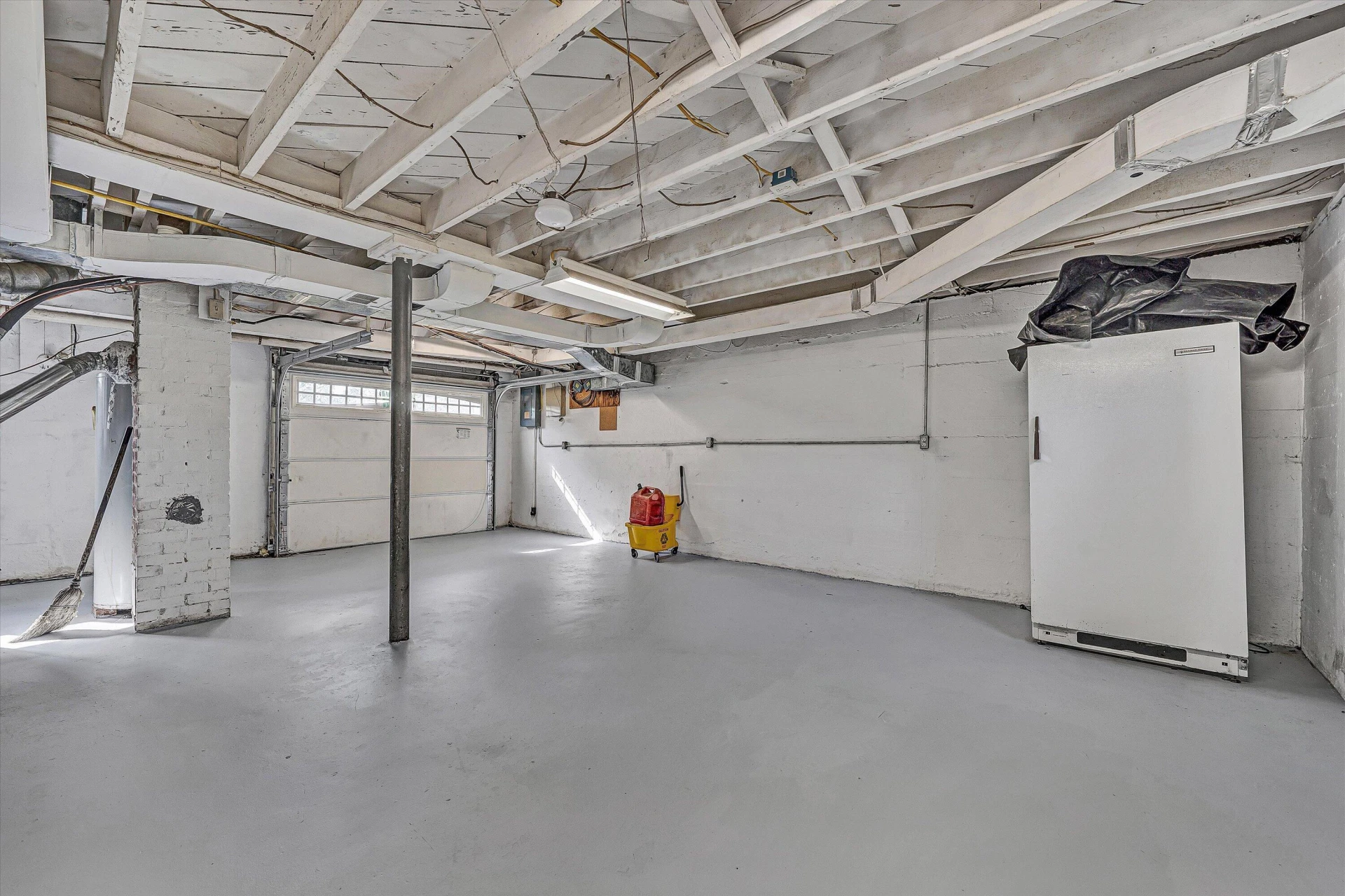 2603 Dell AVE NE - Photo 31