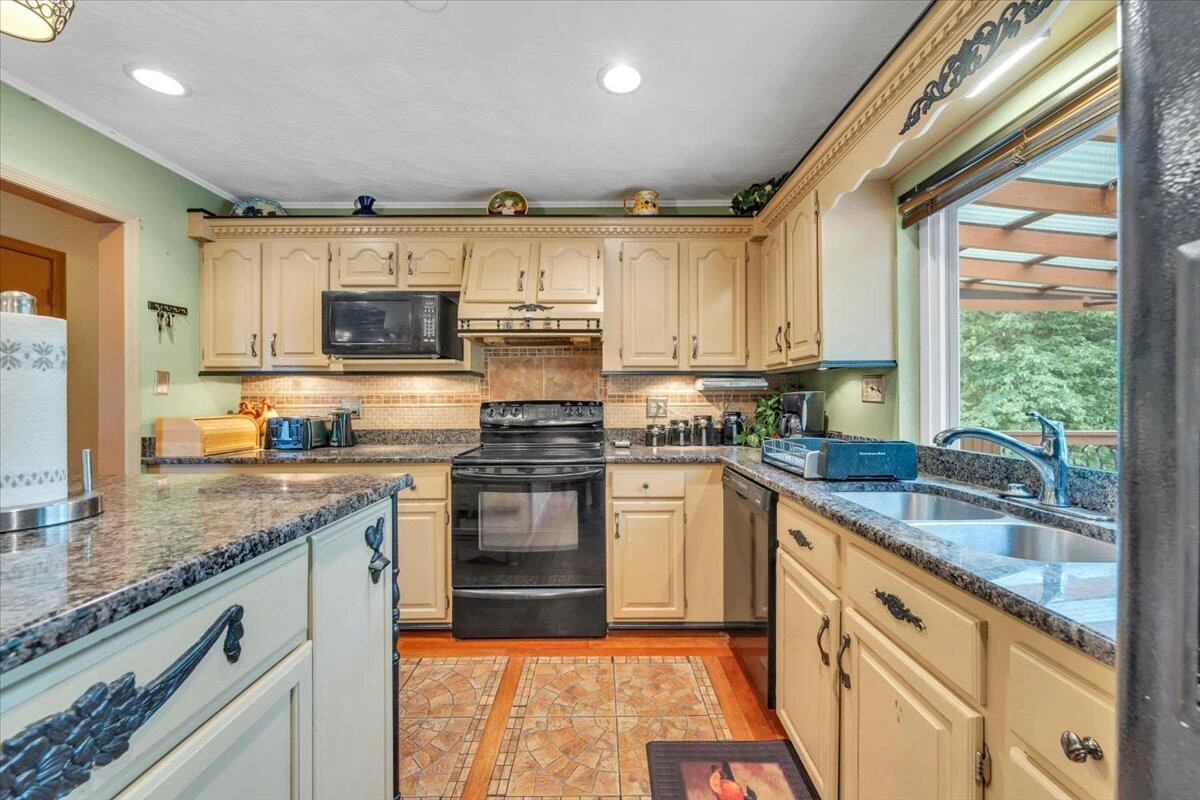 868 Finney DR - Photo 15
