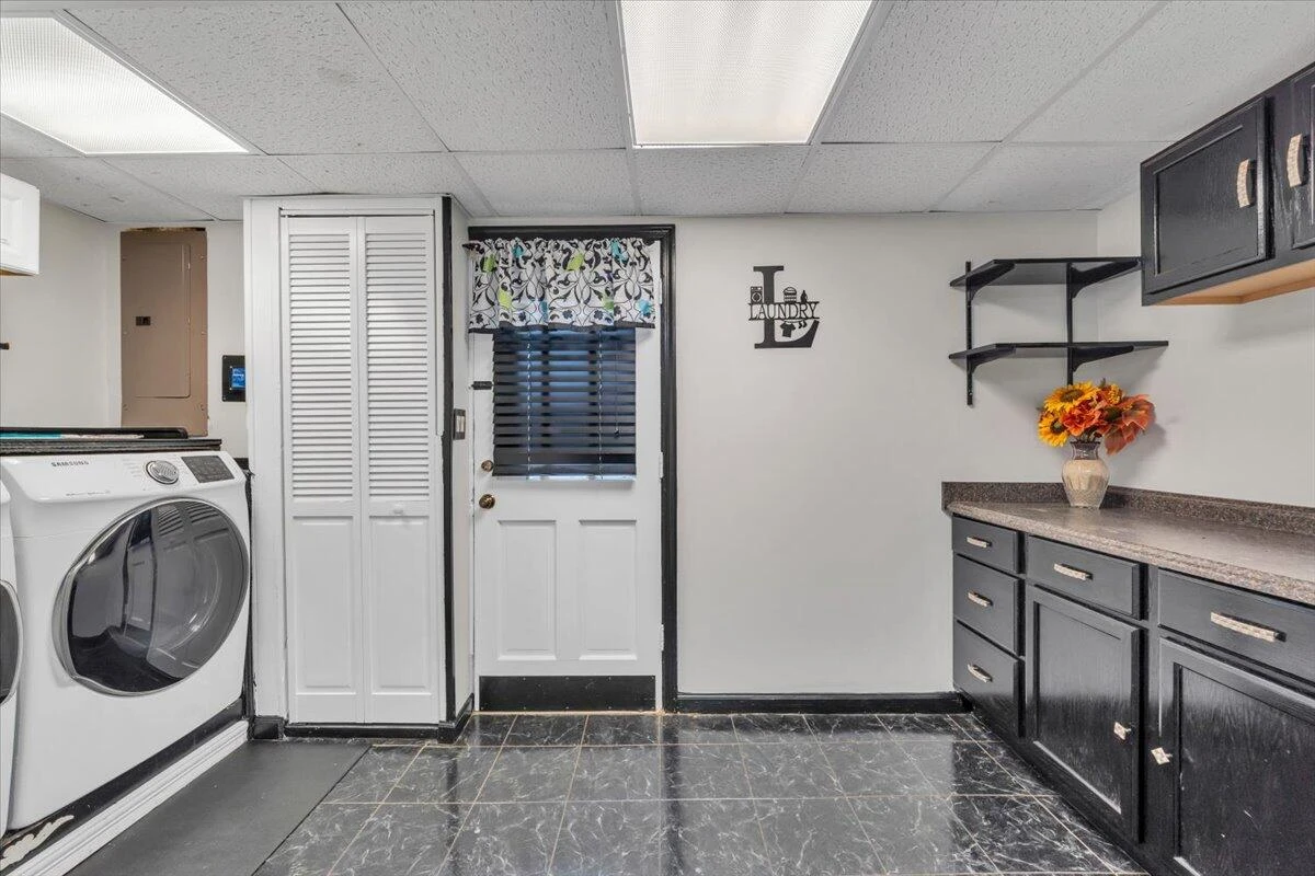 868 Finney DR - Photo 32
