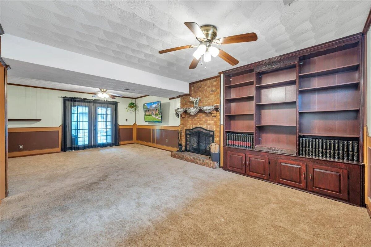868 Finney DR - Photo 36