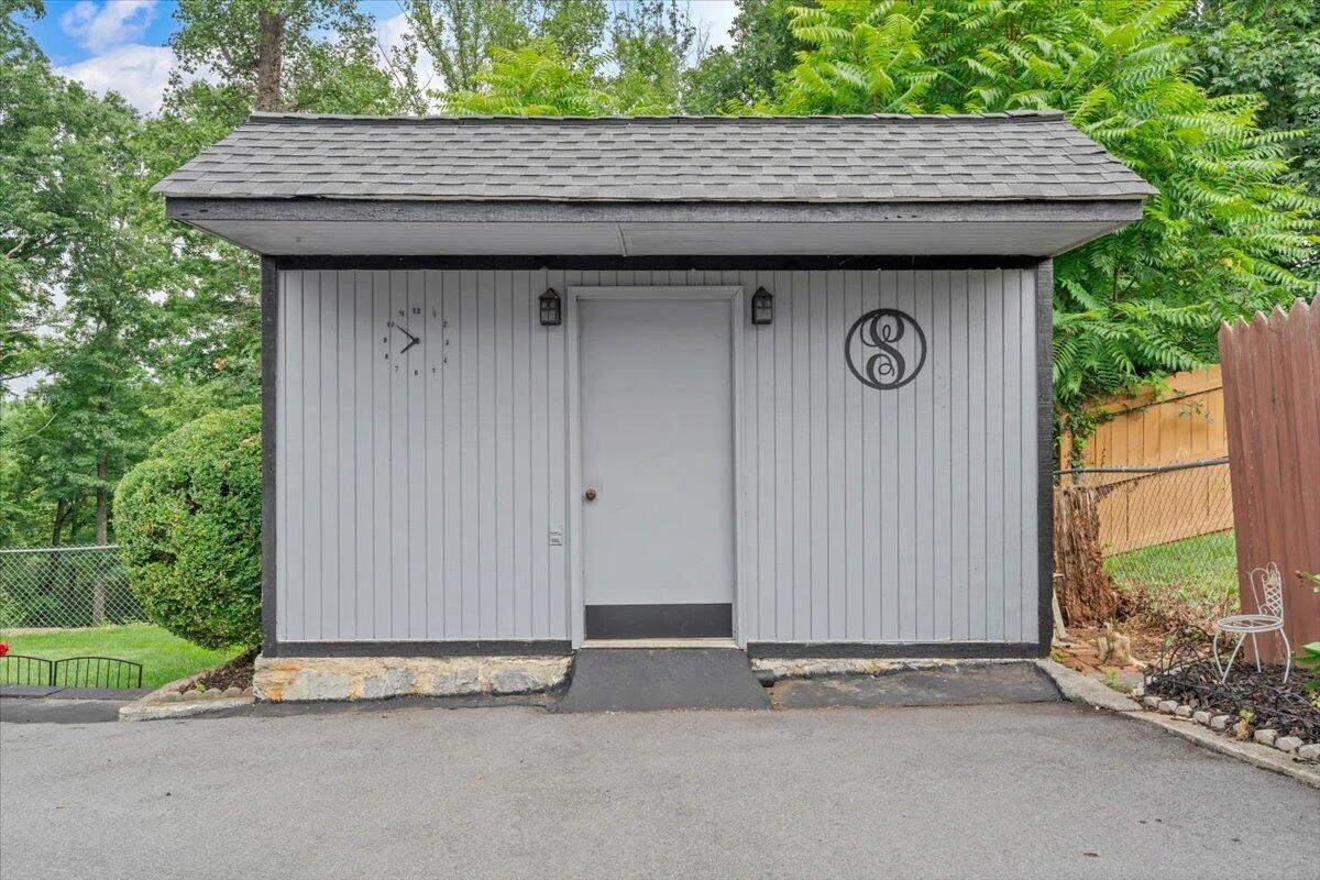 868 Finney DR - Photo 44