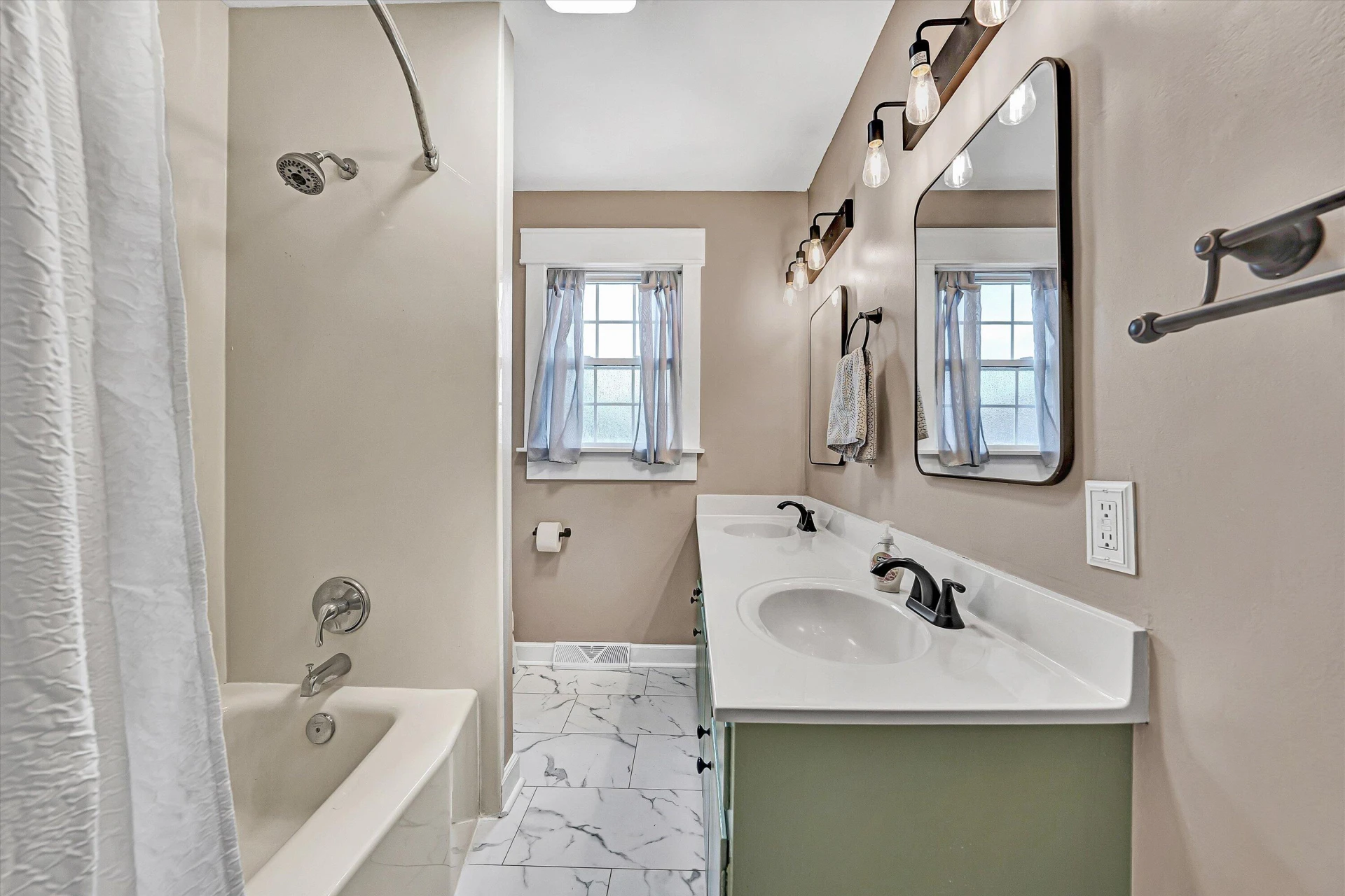 3904 Gallatin ST - Photo 29