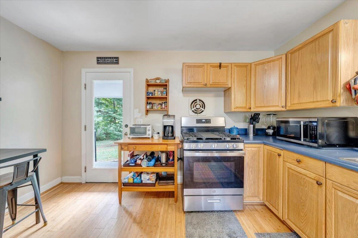 100 Roseland DR SW - Photo 10