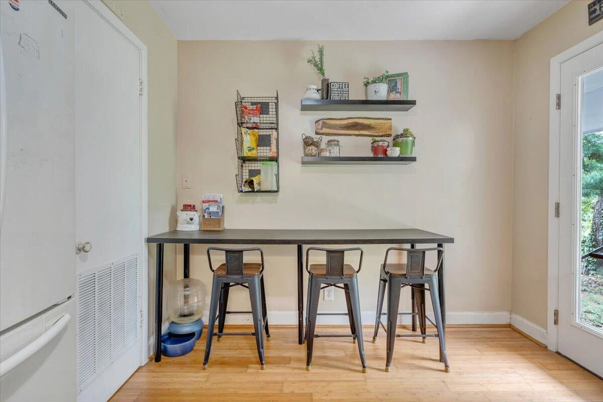 100 Roseland DR SW - Photo 11