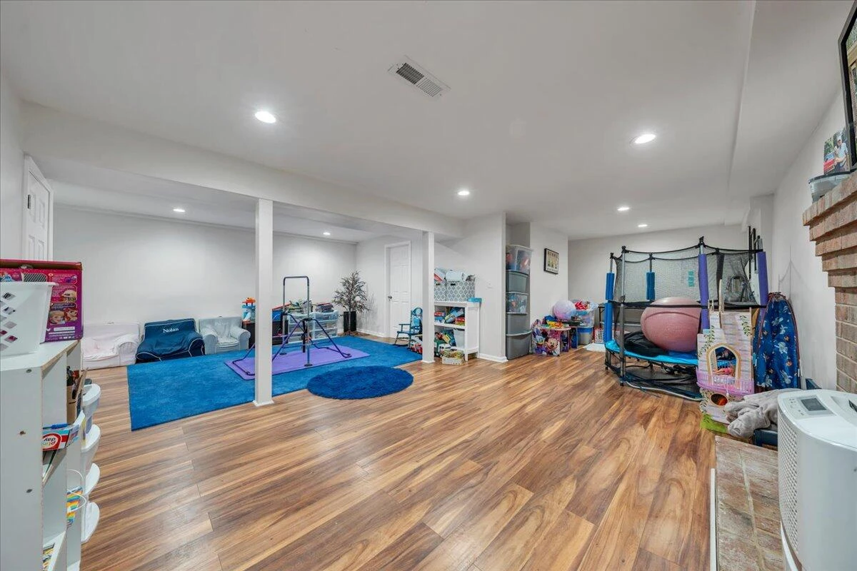 1516 Millwood DR - Photo 26