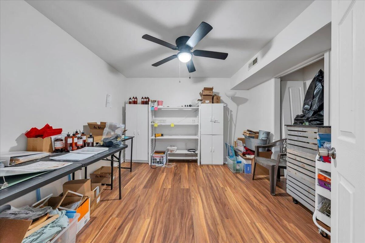 1516 Millwood DR - Photo 27