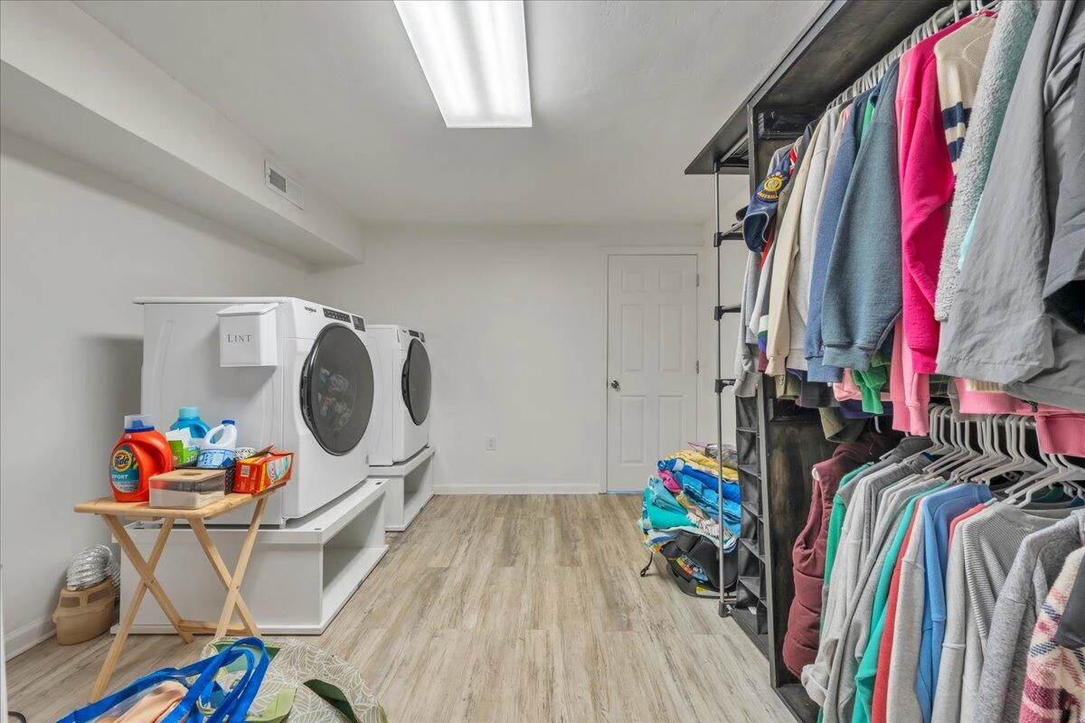 1516 Millwood DR - Photo 28