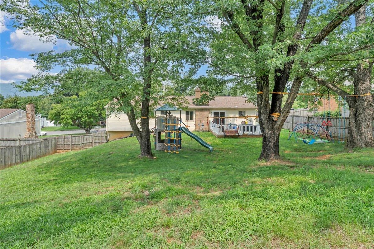 1516 Millwood DR - Photo 33