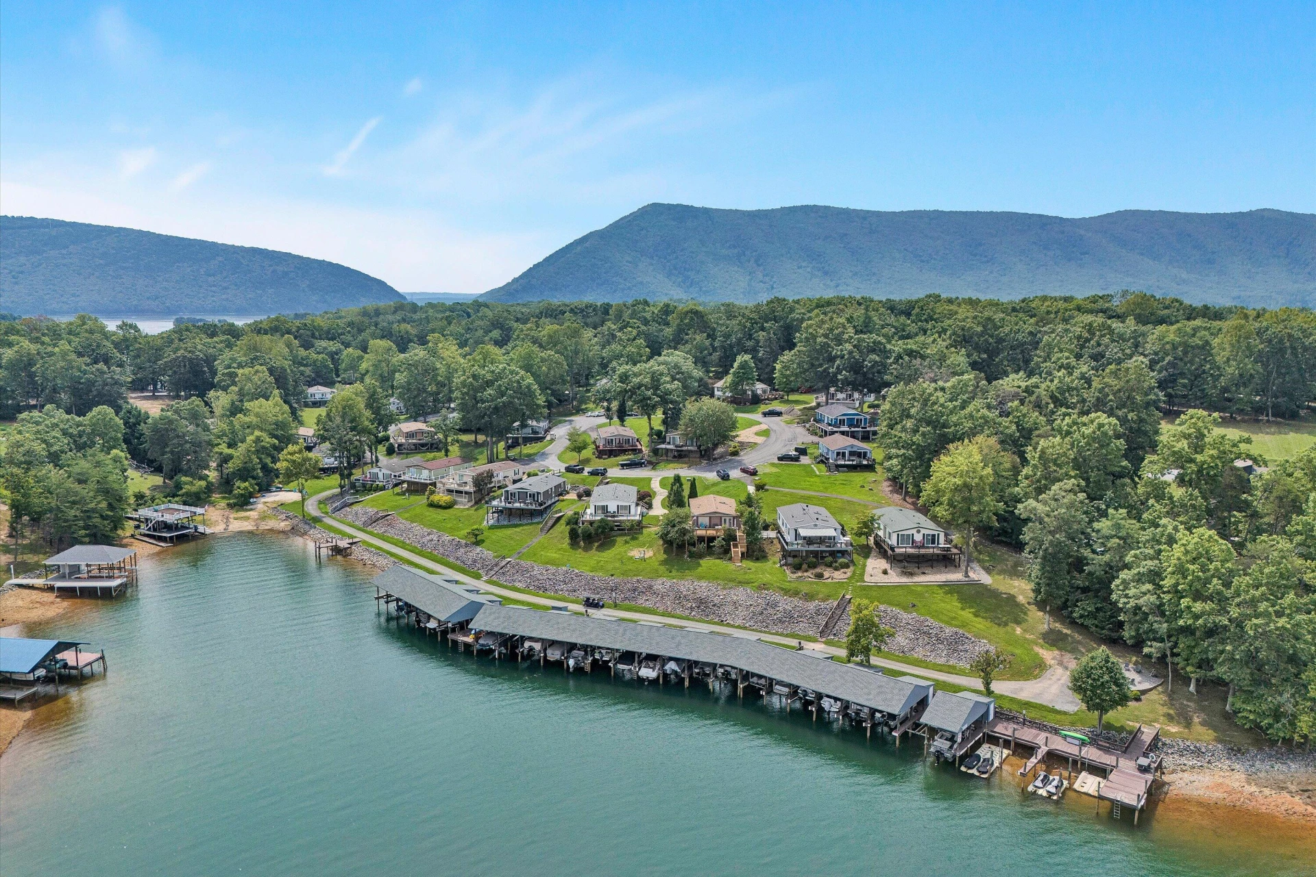 323 Mill Lake RD - Photo 3