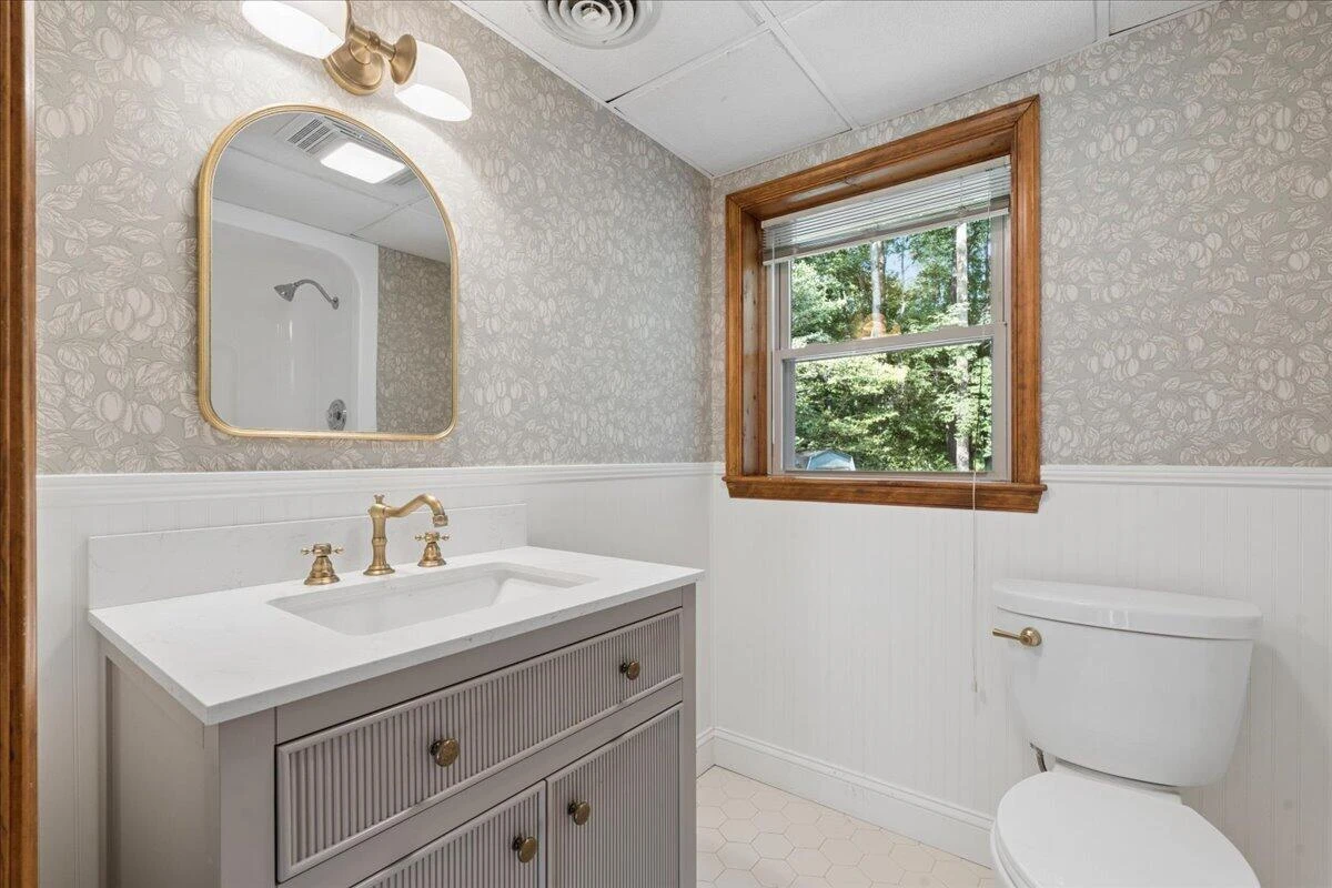921 Peaksview ST - Photo 25