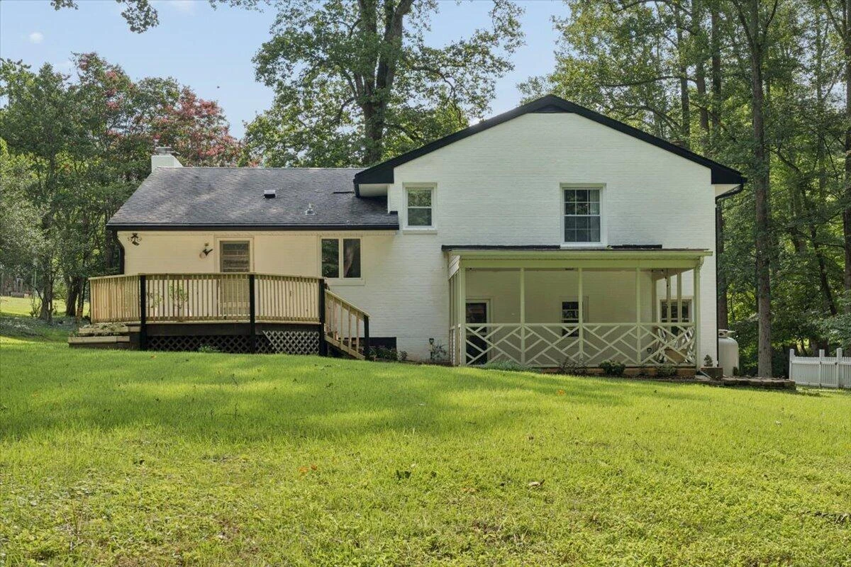 921 Peaksview ST - Photo 32