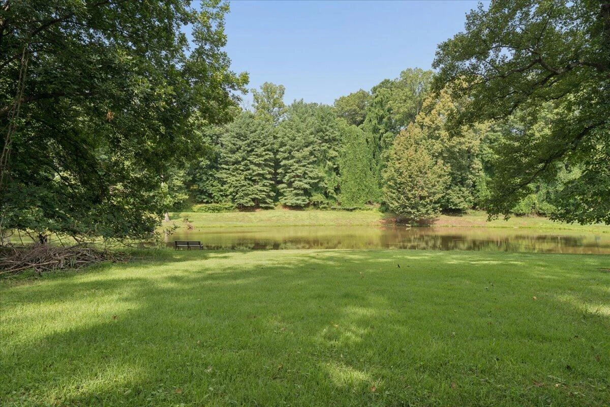 921 Peaksview ST - Photo 36