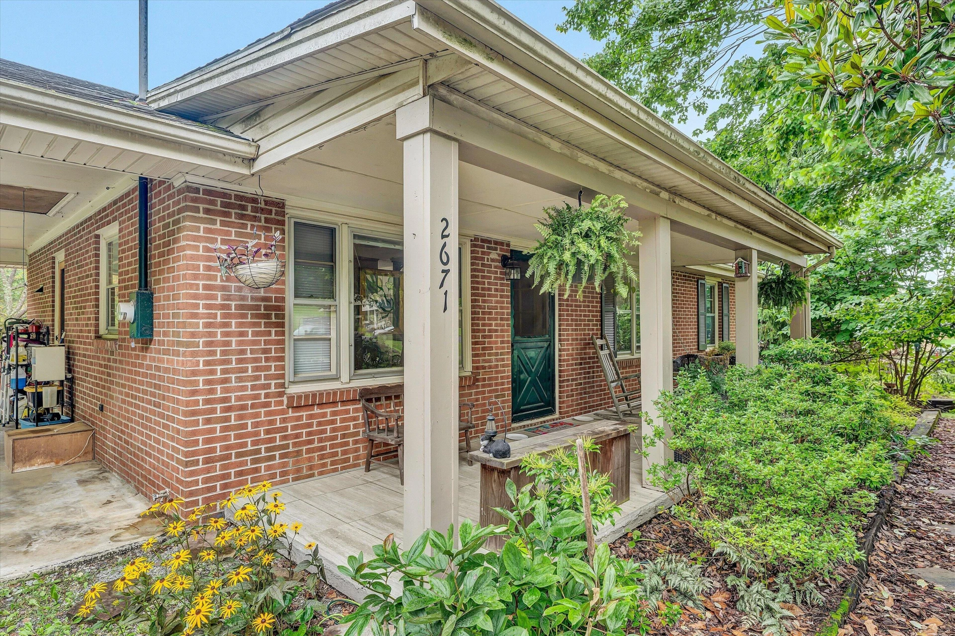 2671 Beulah LN - Photo 5