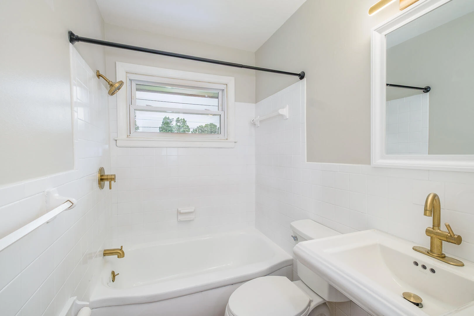 1629 Golfside AVE NW - Photo 16