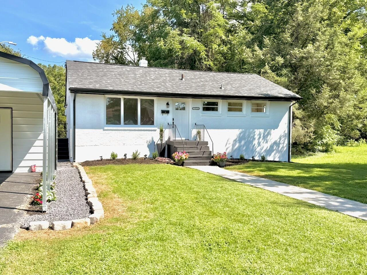 1629 Golfside AVE NW - Photo 41