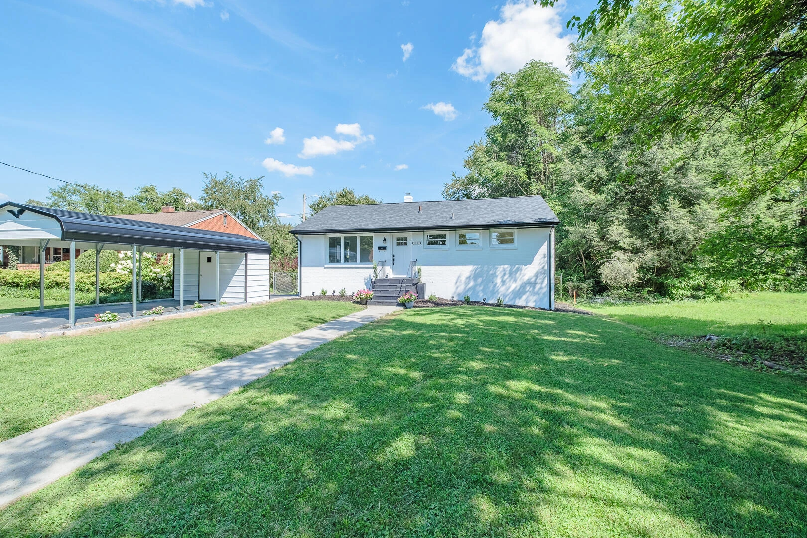 1629 Golfside AVE NW - Photo 42
