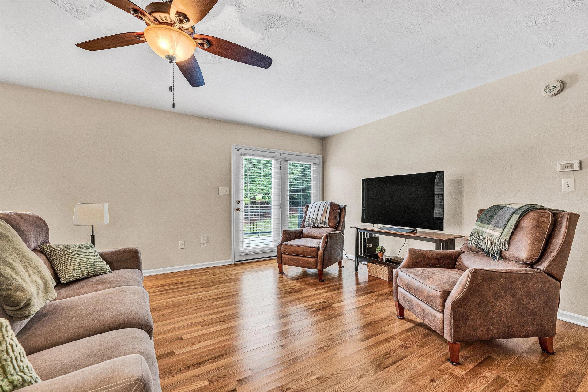 775 Brookfield LN - Photo 8