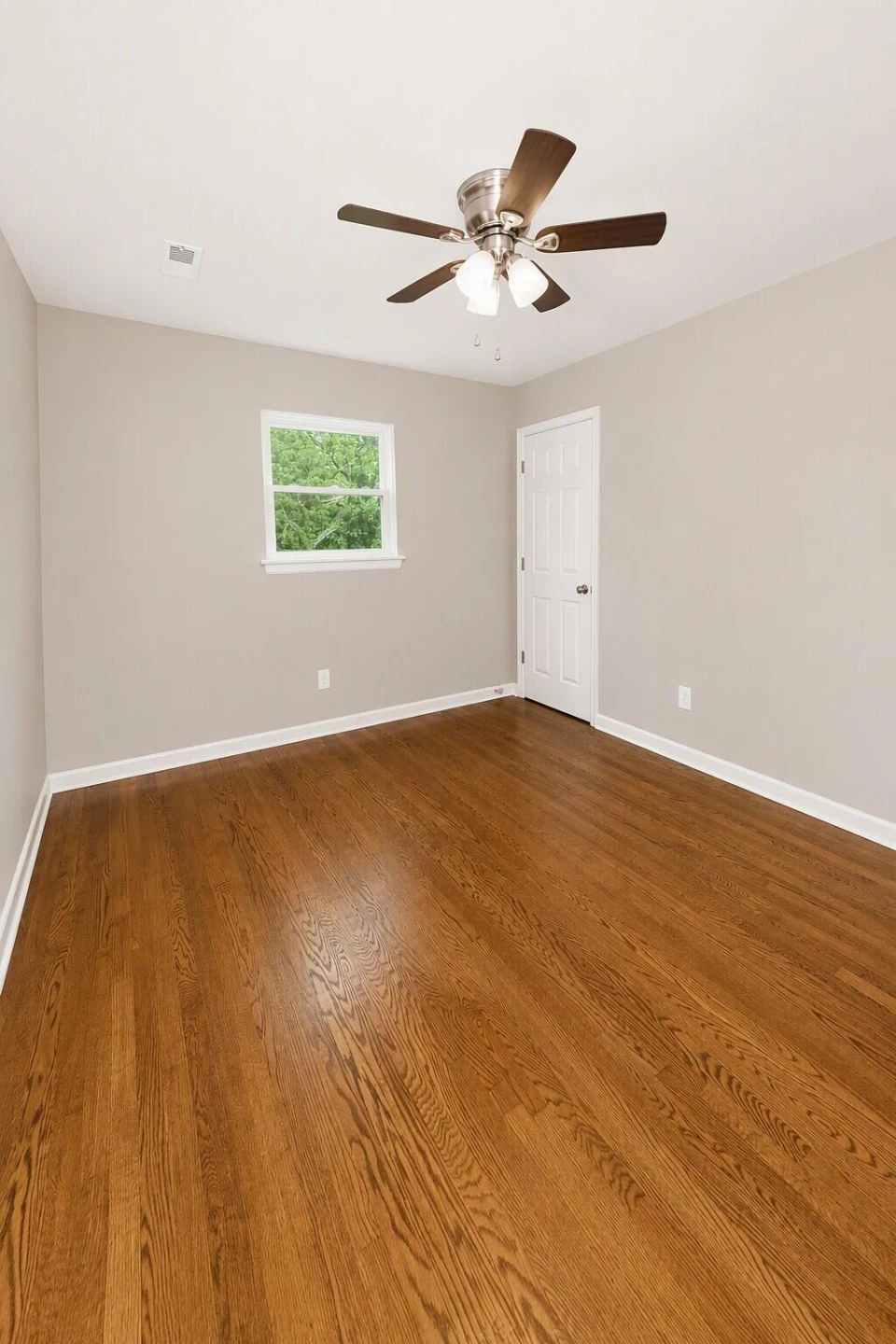 2820 Mount Pleasant BLVD - Photo 18