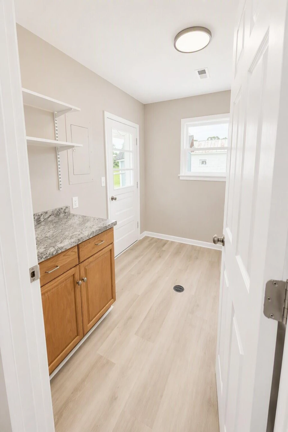 2820 Mount Pleasant BLVD - Photo 23