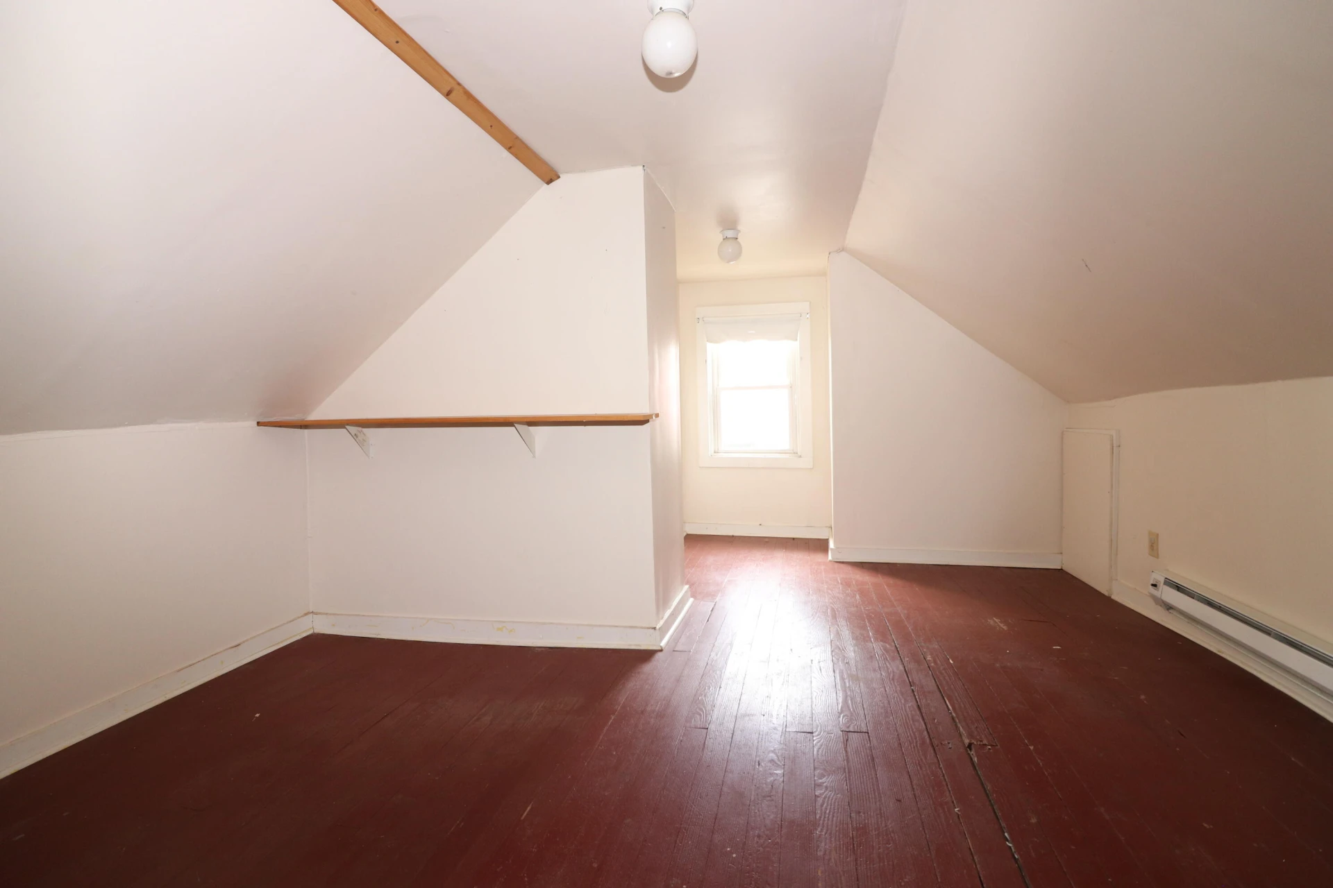 402 Craig ST NE - Photo 16