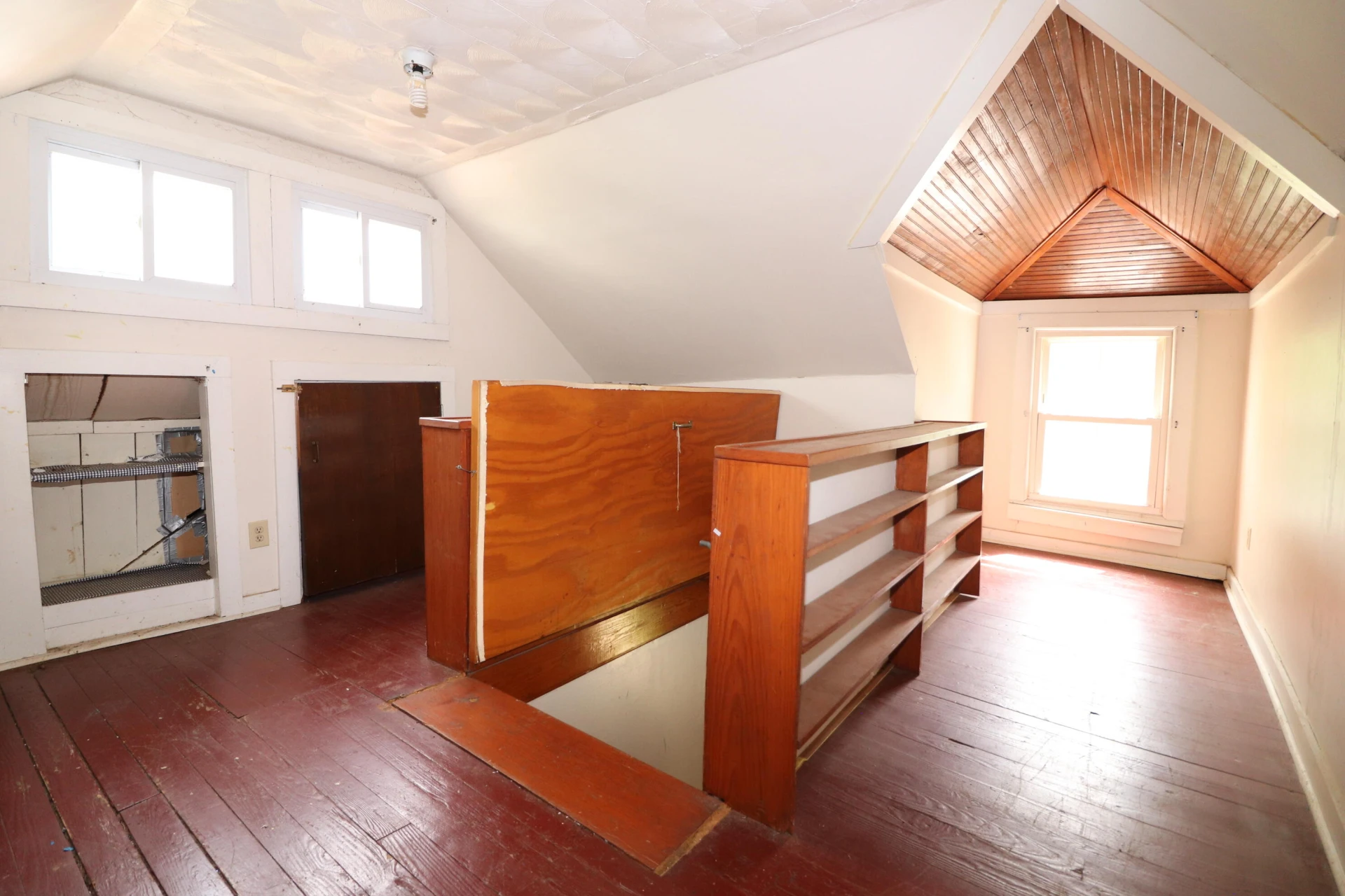 402 Craig ST NE - Photo 17