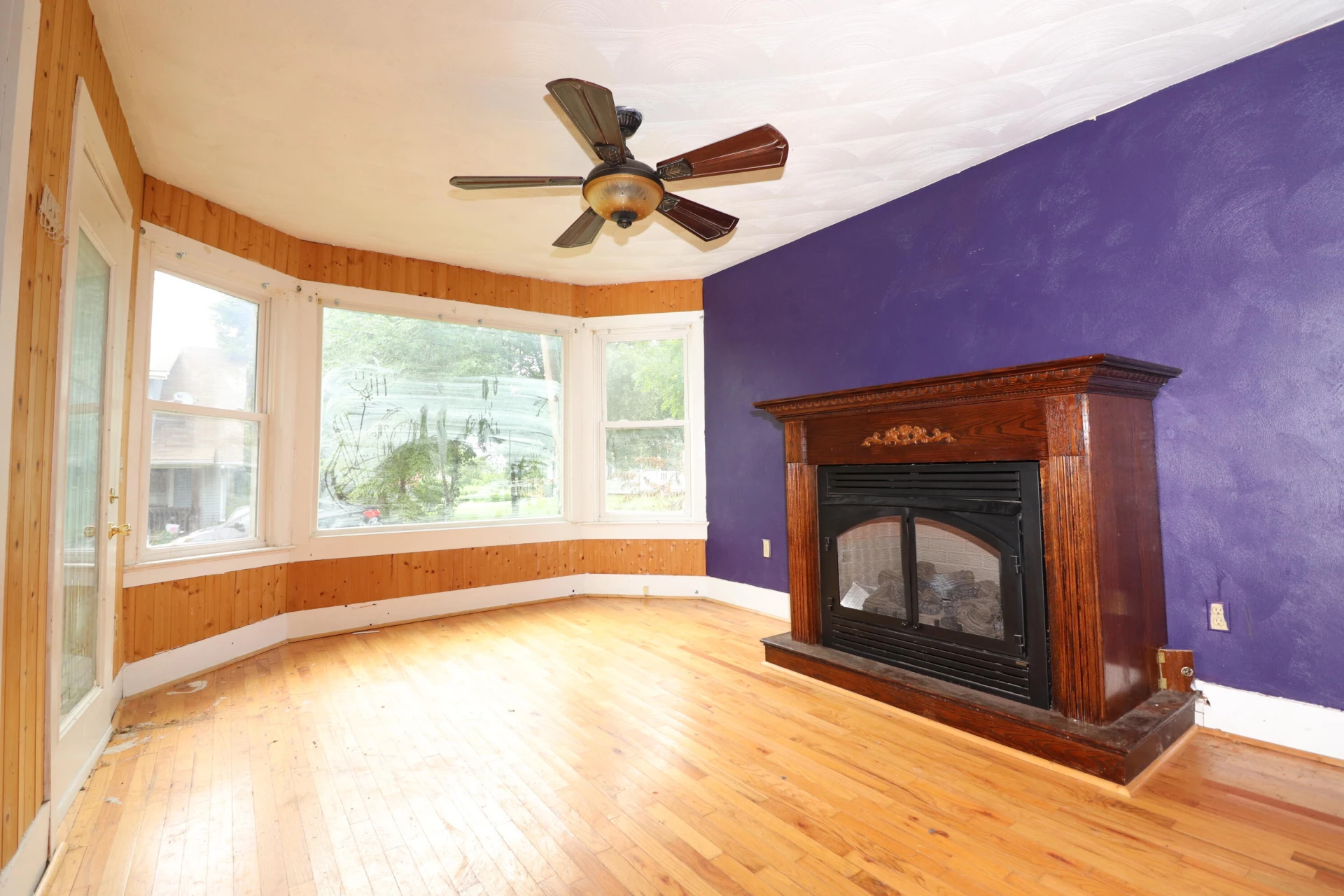 402 Craig ST NE - Photo 7