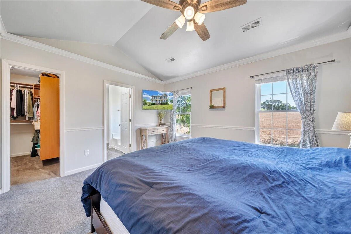 692 Brookfield LN - Photo 35