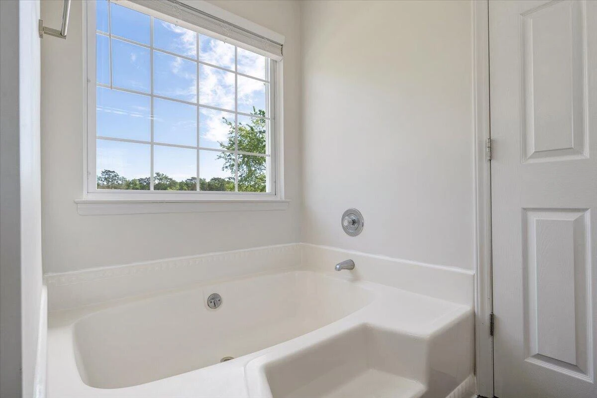 692 Brookfield LN - Photo 38