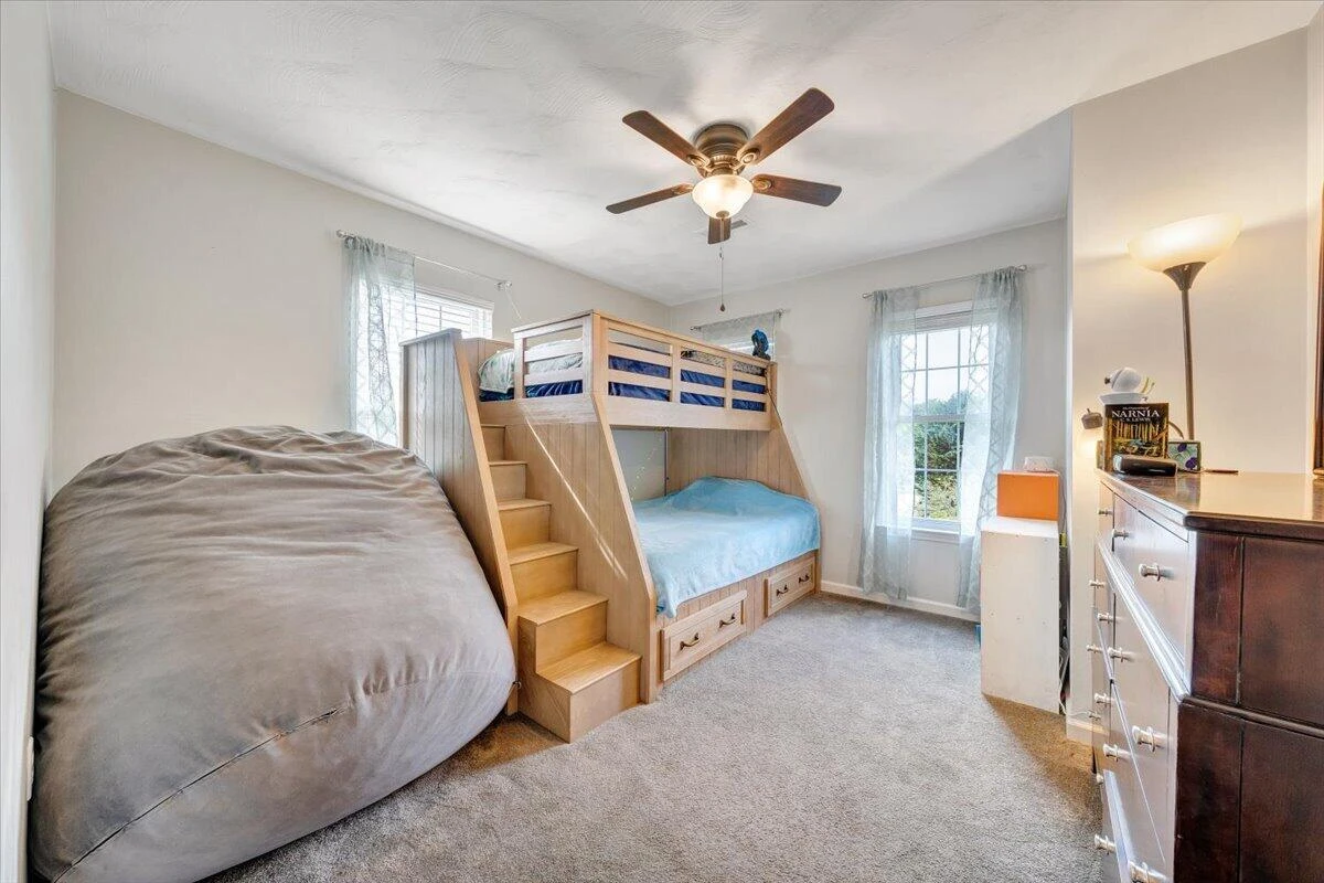692 Brookfield LN - Photo 41