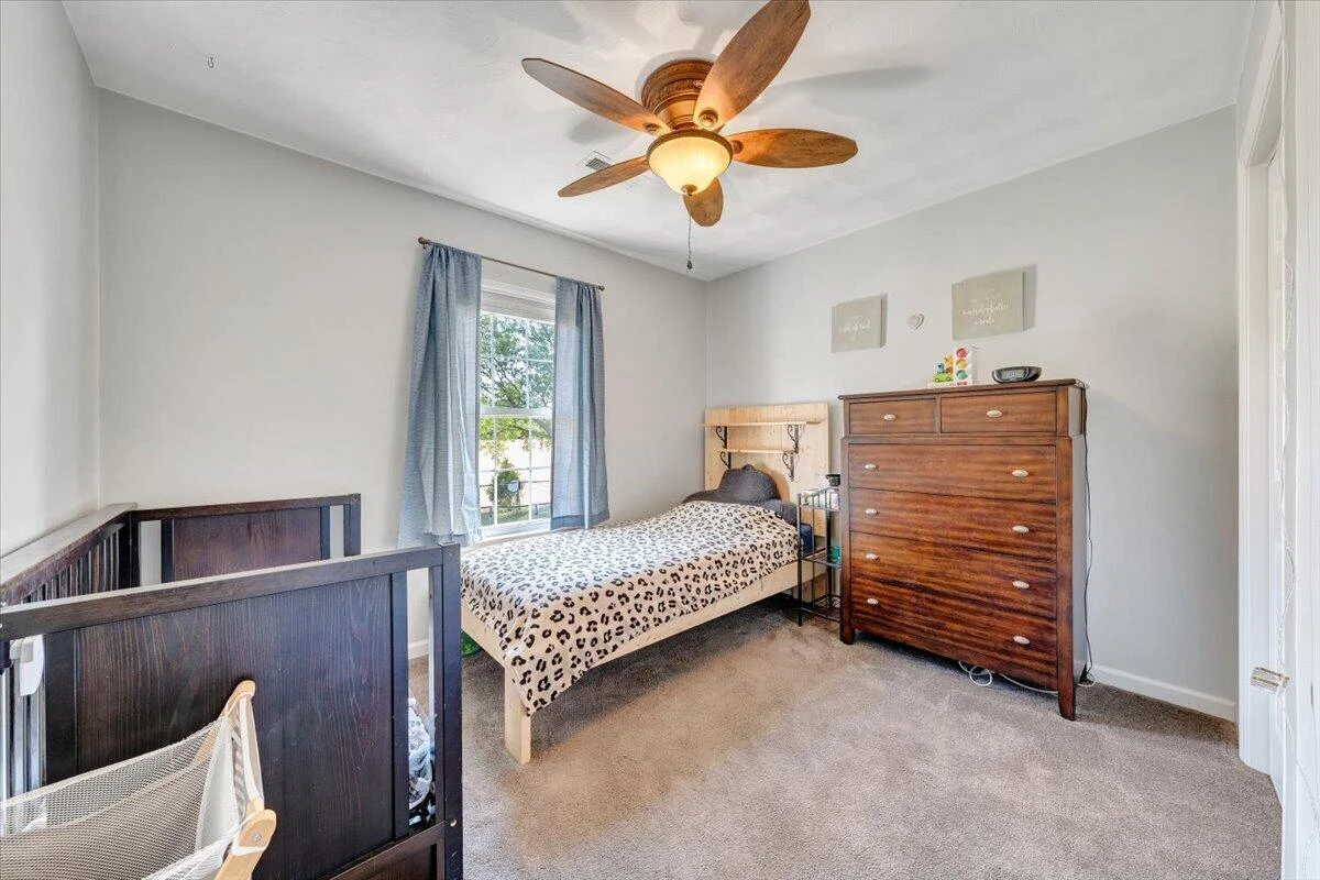 692 Brookfield LN - Photo 42