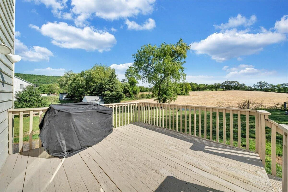 692 Brookfield LN - Photo 46