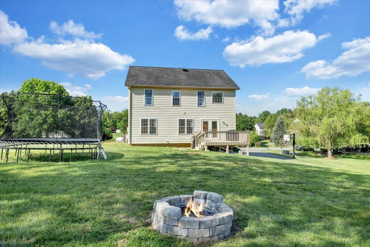 692 Brookfield LN - Photo 51