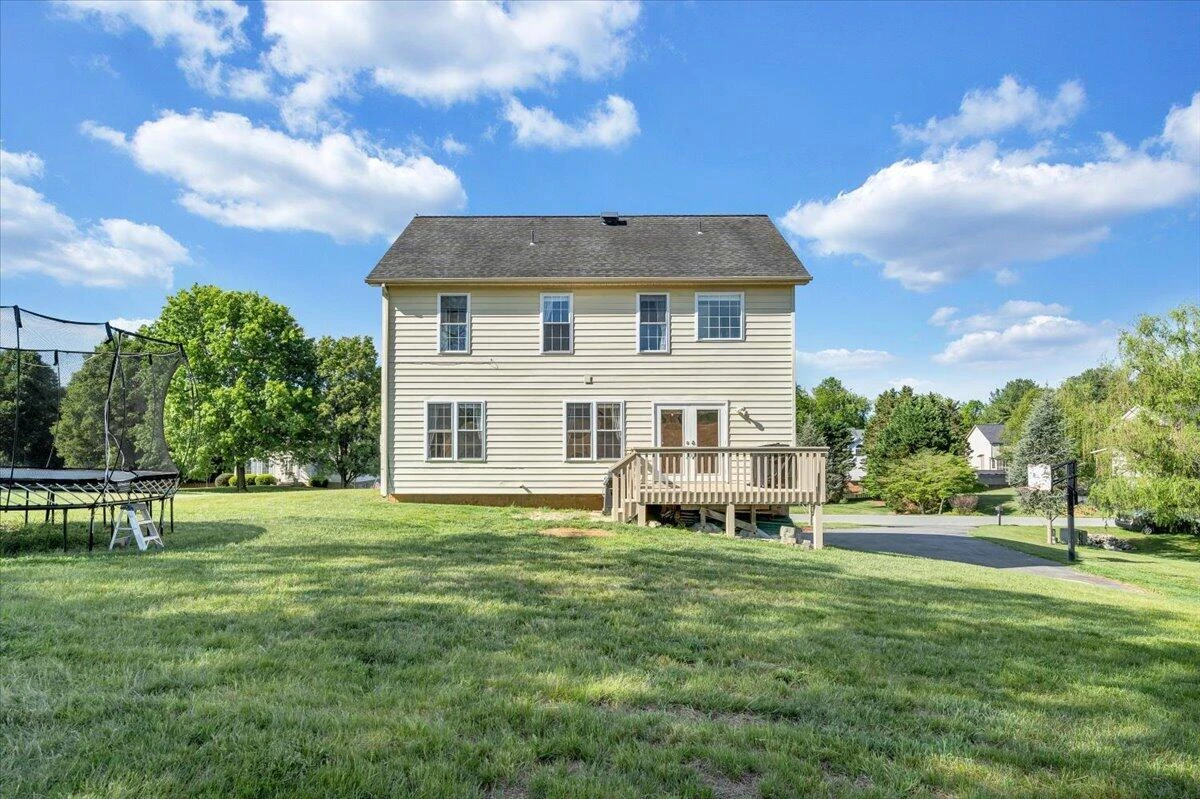 692 Brookfield LN - Photo 52