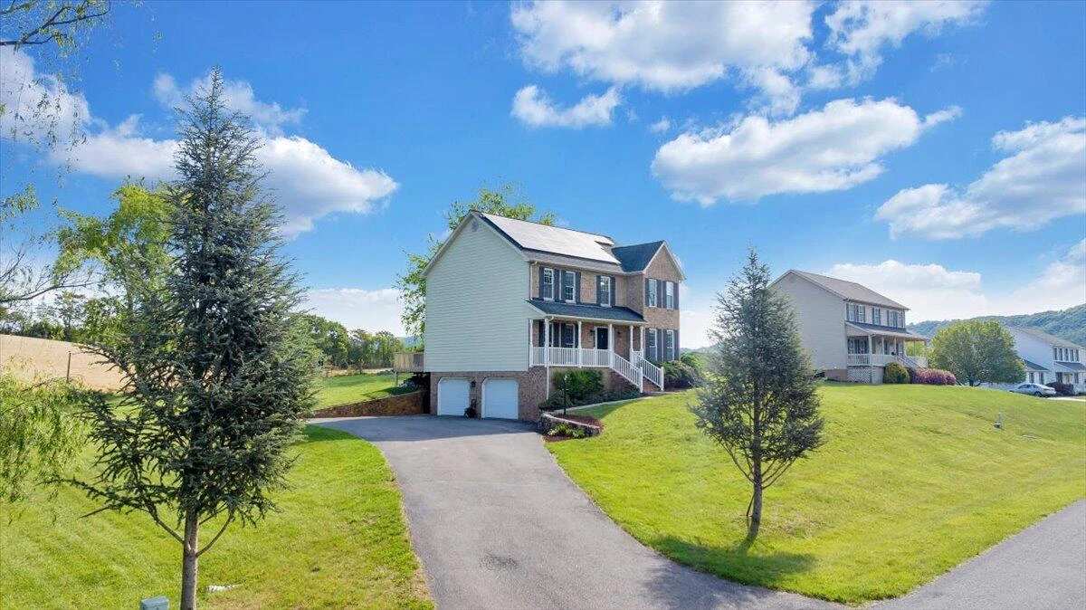 692 Brookfield LN - Photo 61