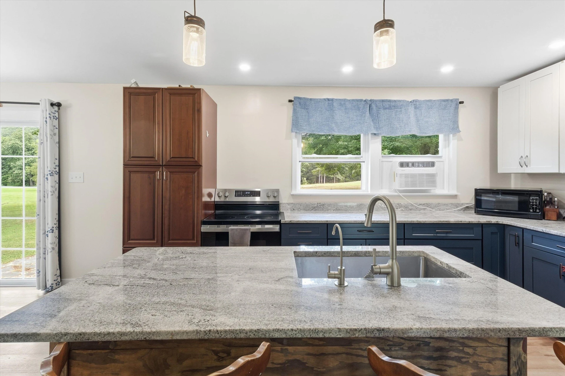 2308 Dressler DR - Photo 16