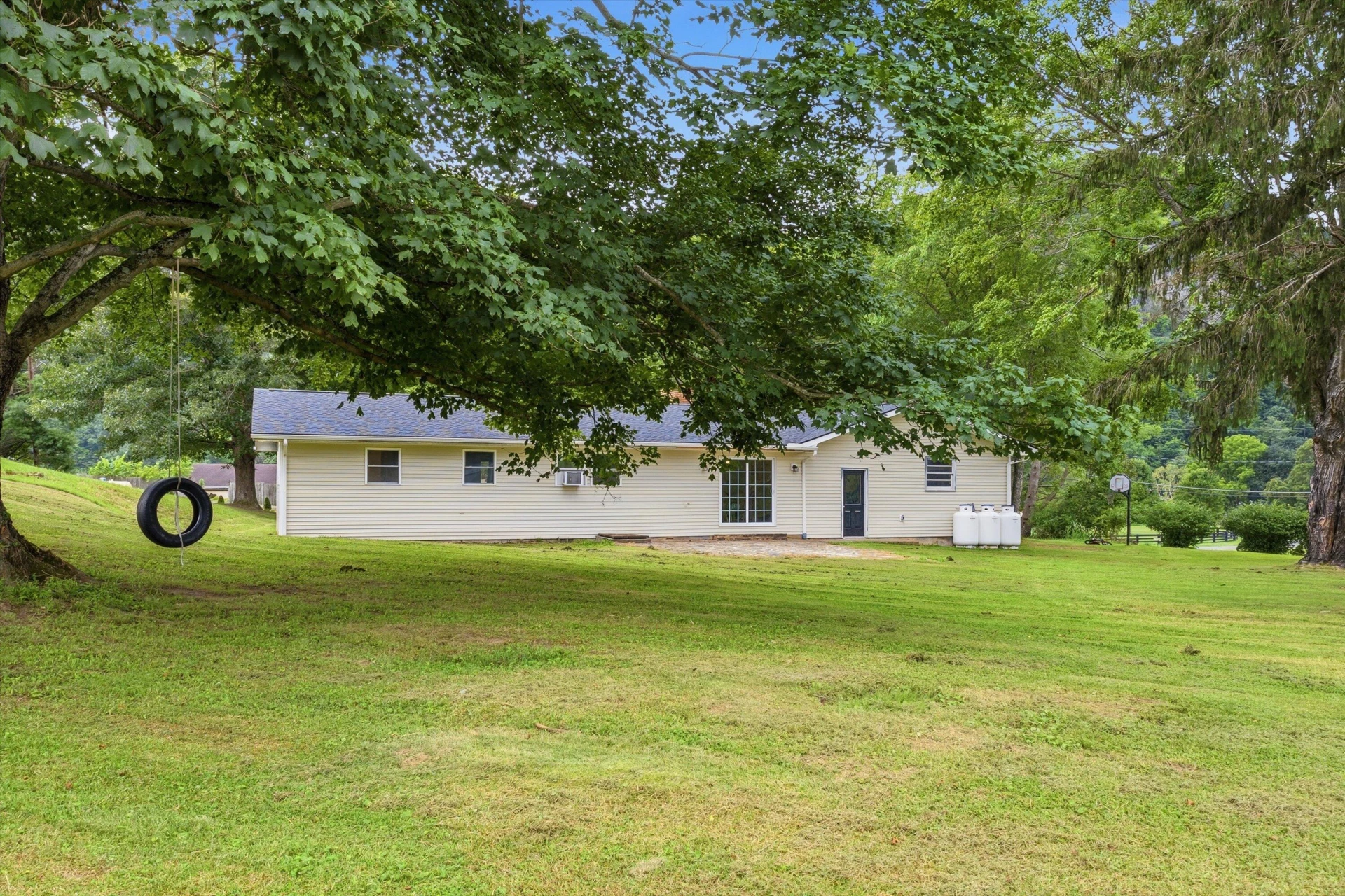 2308 Dressler DR - Photo 33