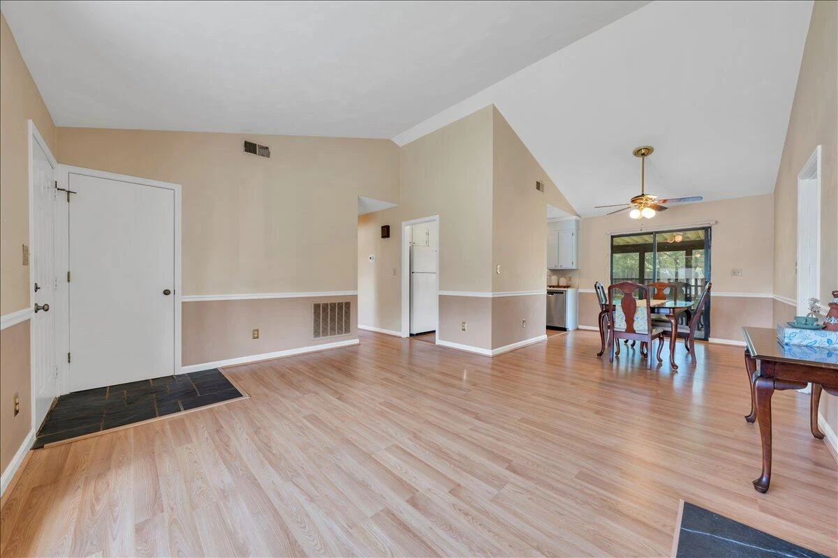 5421 Apple Blossom LN - Photo 8