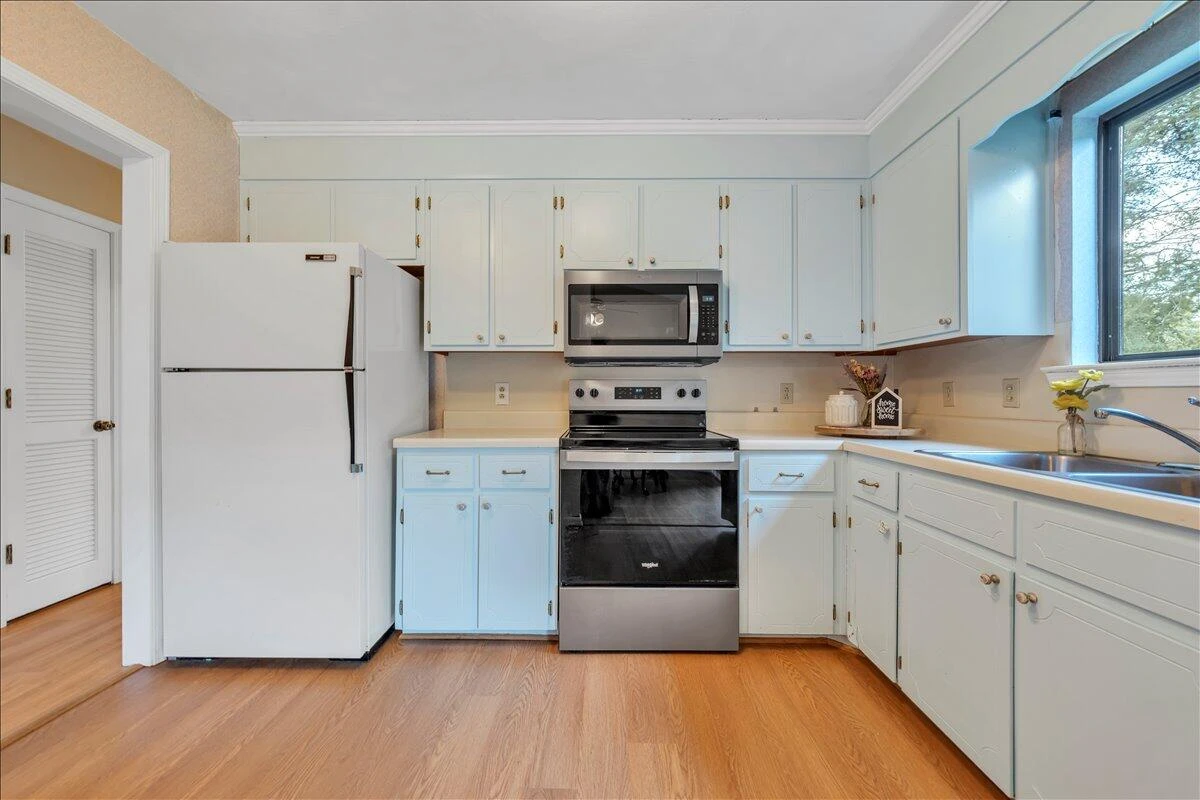 5421 Apple Blossom LN - Photo 7