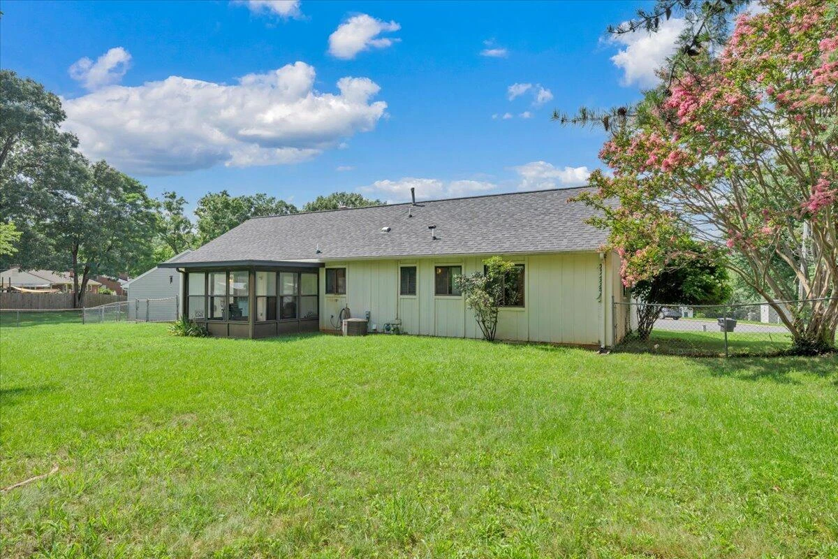 5421 Apple Blossom LN - Photo 21