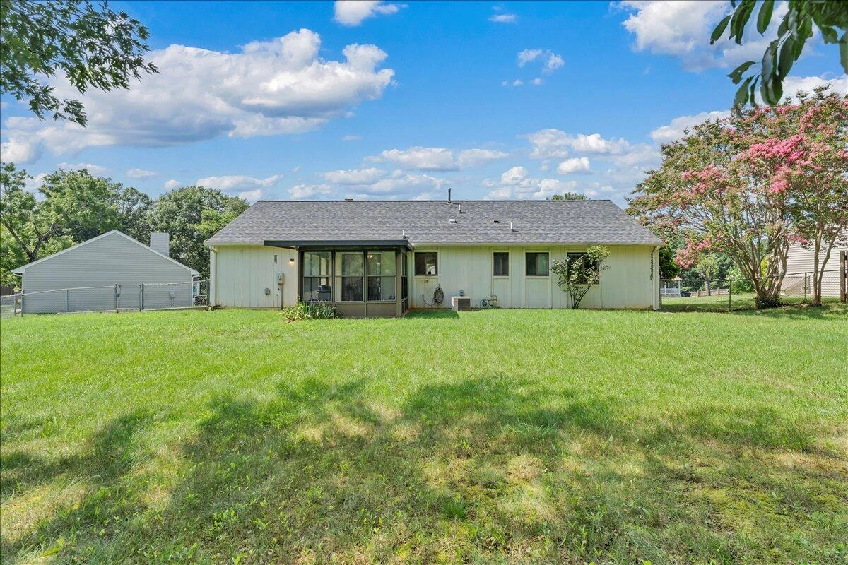 5421 Apple Blossom LN - Photo 22