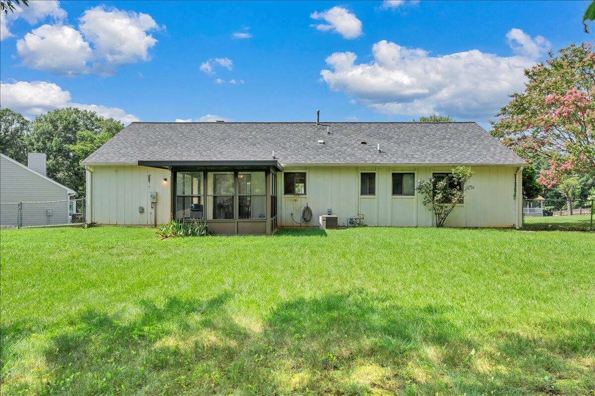 5421 Apple Blossom LN - Photo 23