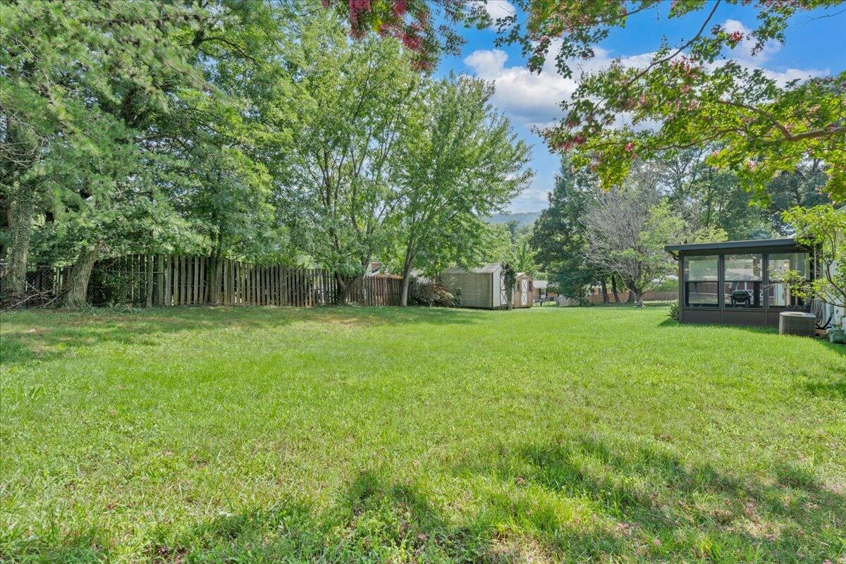 5421 Apple Blossom LN - Photo 25