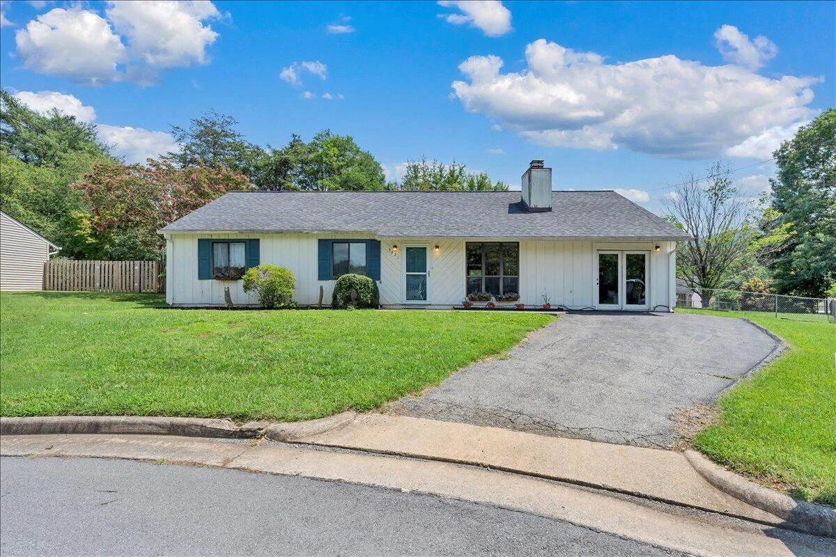 5421 Apple Blossom LN - Photo 26