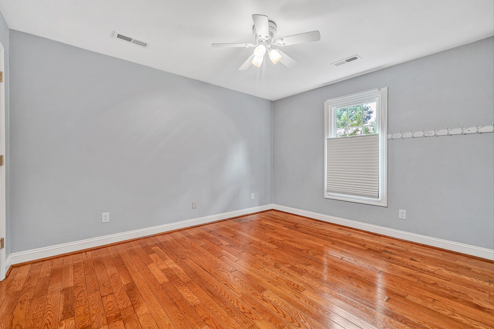 8352 Cardington DR - Photo 32