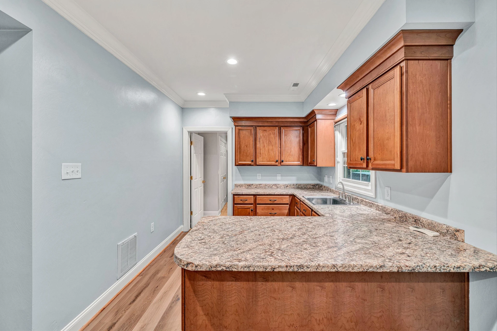 8352 Cardington DR - Photo 40