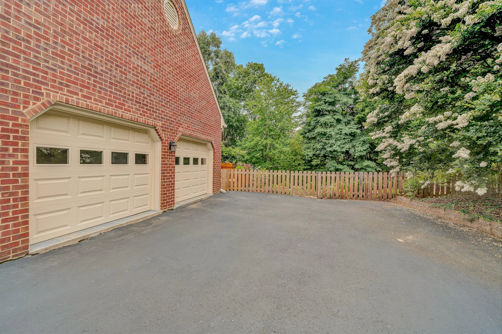 8352 Cardington DR - Photo 60