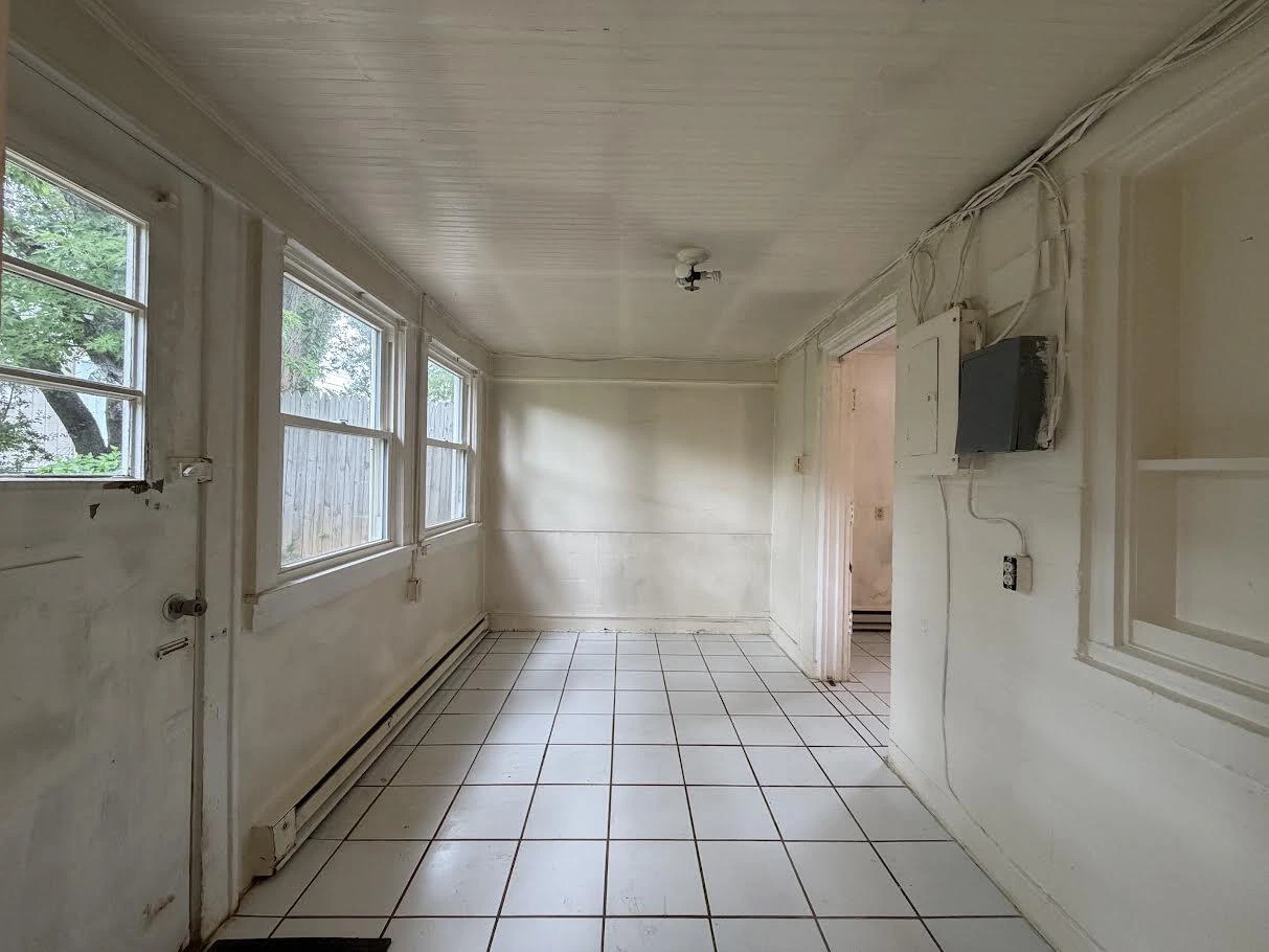 126 & 128 Troy AVE NE - Photo 13