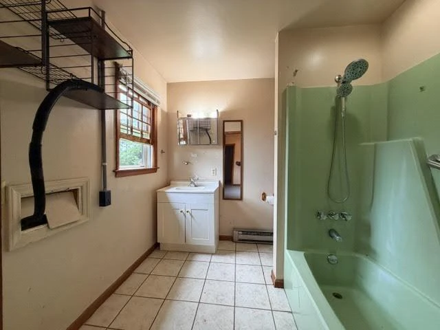 126 & 128 Troy AVE NE - Photo 18