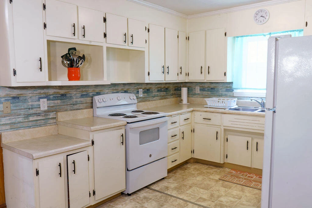 1481 Booker T Washington - Photo 7